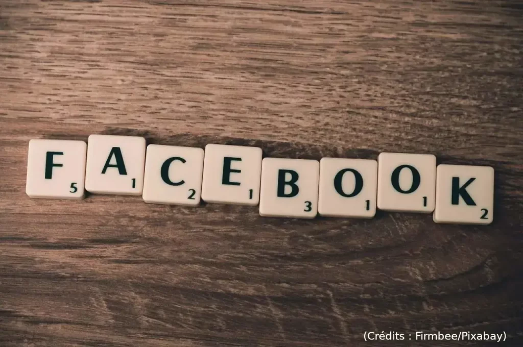 Facebook, scrabble, lettres