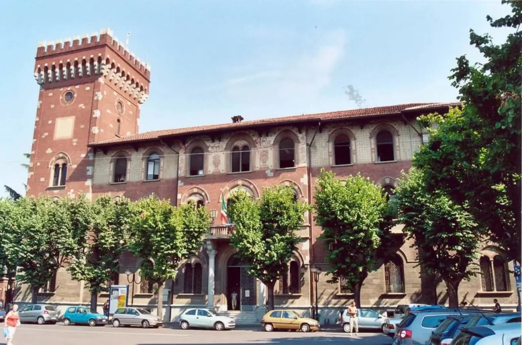 Rho, Italie, ville