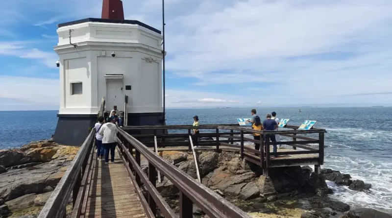 Plage, phare, océan