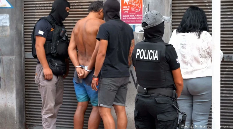 Uruguay, policia, banco